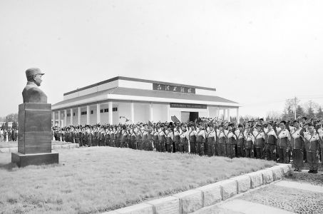 牡丹区中小学生开展清明节祭扫活动