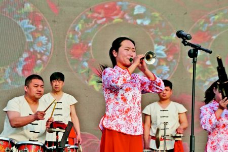 第28届菏泽国际牡丹文化旅游节开幕