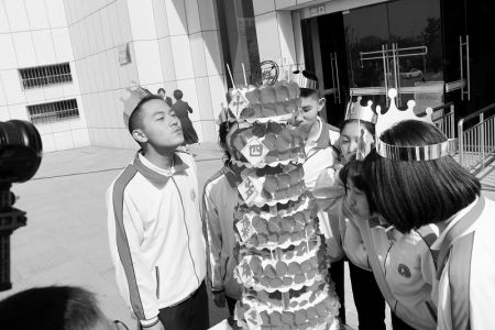 摘下红领巾,戴上团徽，14岁的他们集体“过生”