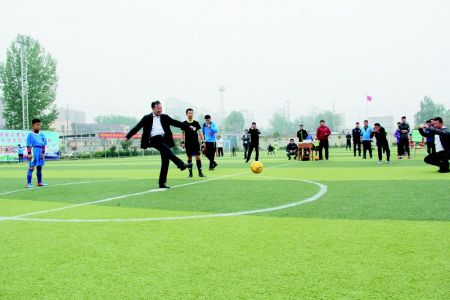中小学生五人制足球联赛开赛