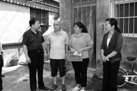“倾尽所有，我只盼将孩子的病治好”