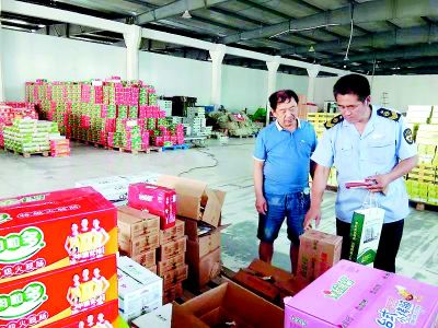 规范整治经营商户，维护食品批发市场秩序