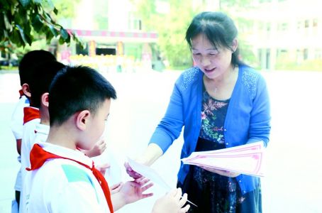 小创客创佳绩
