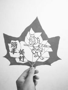 “非遗叶雕”走进校园